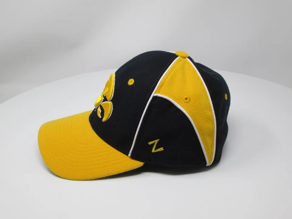 ZEPHYR Z Fit Authentic NCAA Cap Hat ~ IOWA HAWKEYES ~ Size M/L - Image 3 of 4