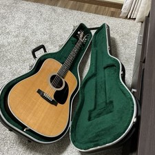 Chitarra acustica Martin D-28 Dreadnought con custodia rigida originale usata ottime condizioni