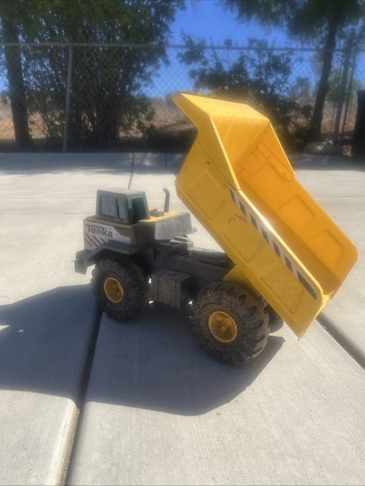 Tonka Truck - Image 2 of 4