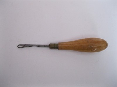 Vintage Riegelhaken für Teppichherstellung Werkzeug
