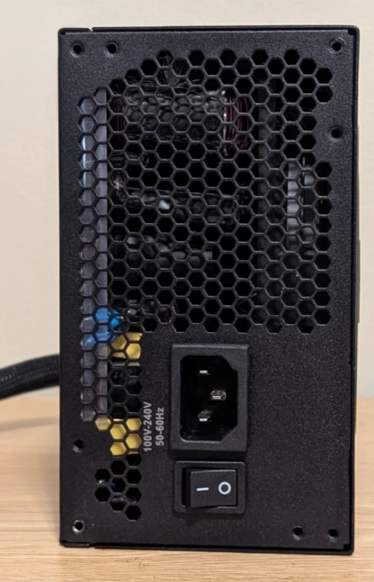 EVGA 750 GQ 750W 80+ Gold Rated Power Supply | No Cables - Image 3 of 4