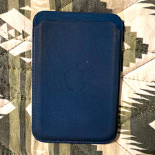 Apple MagSafe Wallet