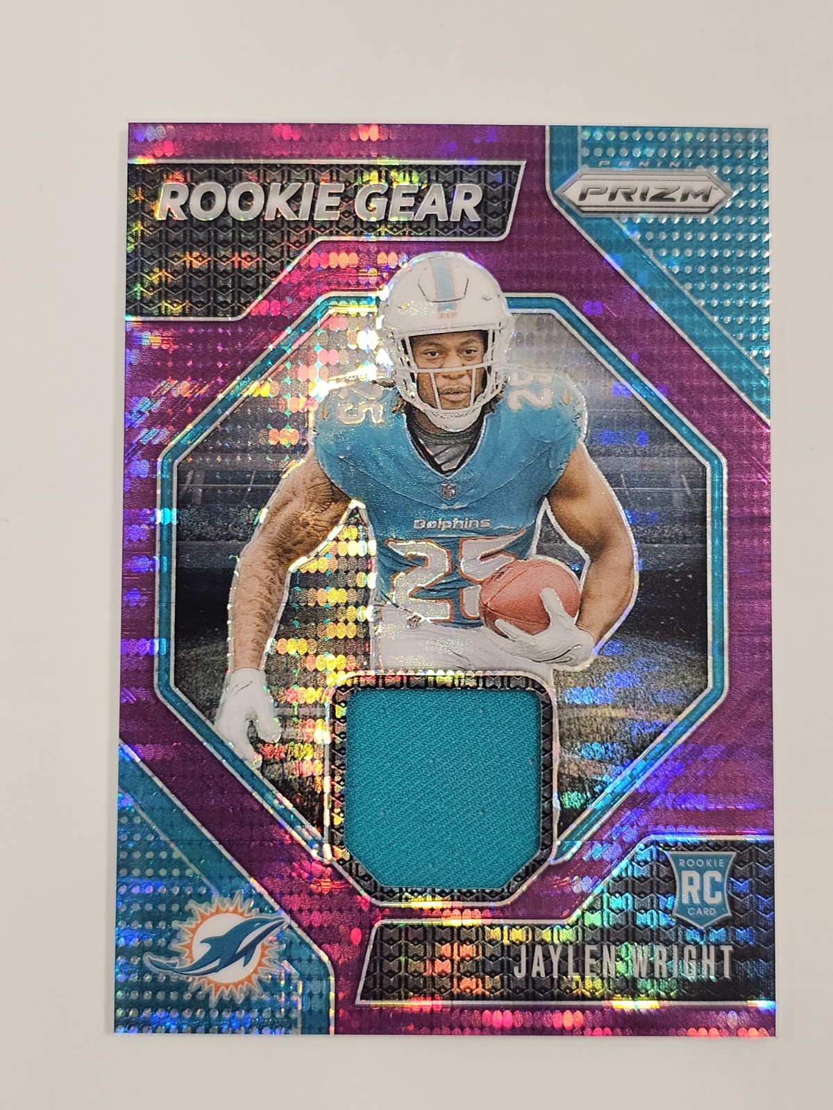 2024 Panini Prizm - Rookie Gear Jaylen Wright #RG-JWT Purple Pulsar (MEM, RC) 1