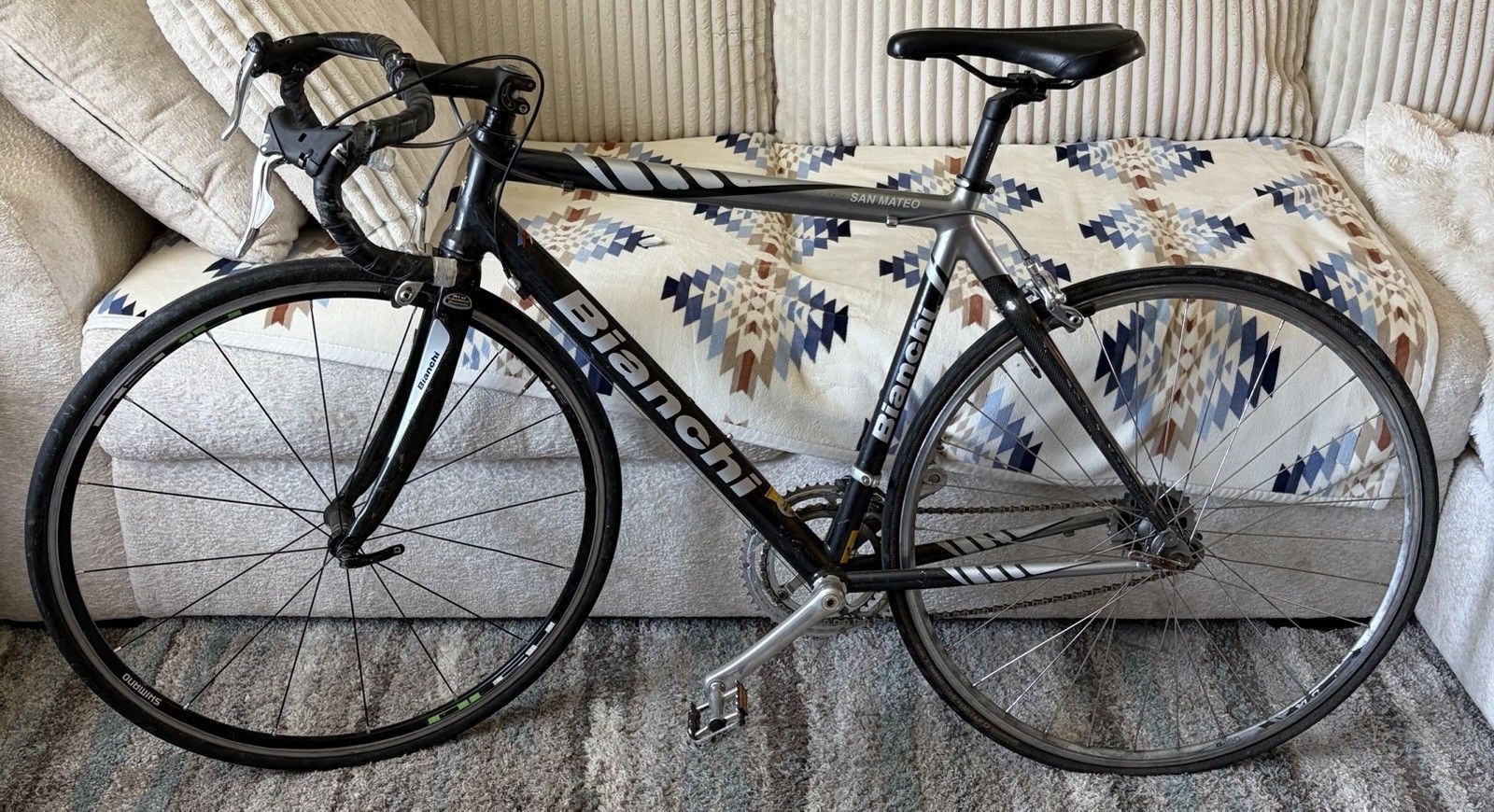 (Used) Bianchi San Mateo Road Bike 55 Centimeter Bike Brakes Need Attention (449.87 USD)