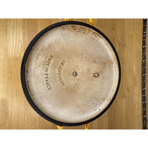 Le Creuset "D" gelber Gusseisen Dutch Oven Topf mit Deckel - Made in France, 3,5 Quart - Bild 3 von 6