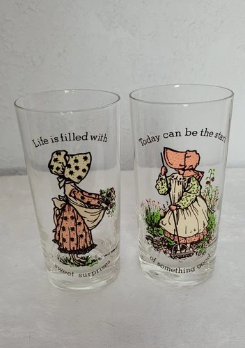 Set of 2 Holly Hobbie American Greetings Vintage Drinking Glasses