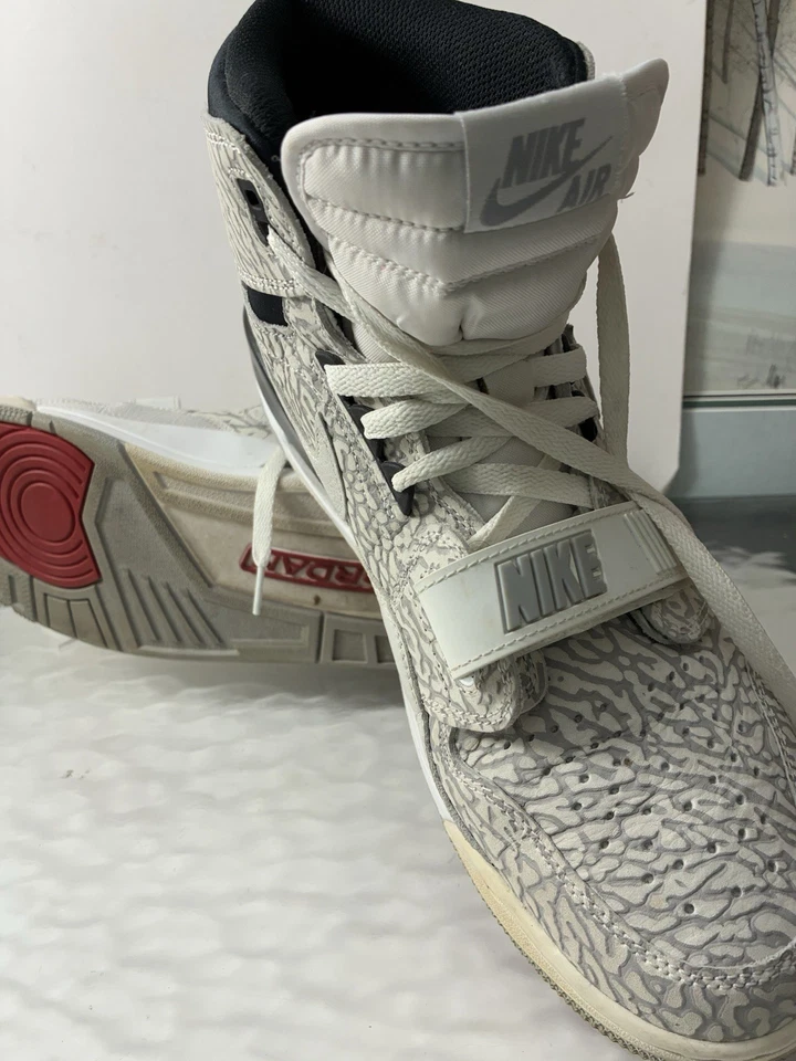 Jordan Legacy 312 FLIP - AV3922 100 - Blanco / Negro - Talla: 12 Foto 4 de 4