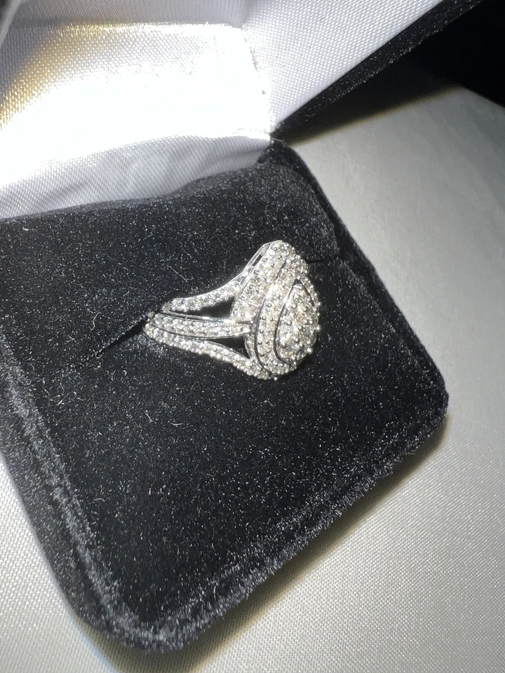 Anillo de oro blanco de 10k al por menor para 1600 400 descuento instantáneo Foto 2 de 4