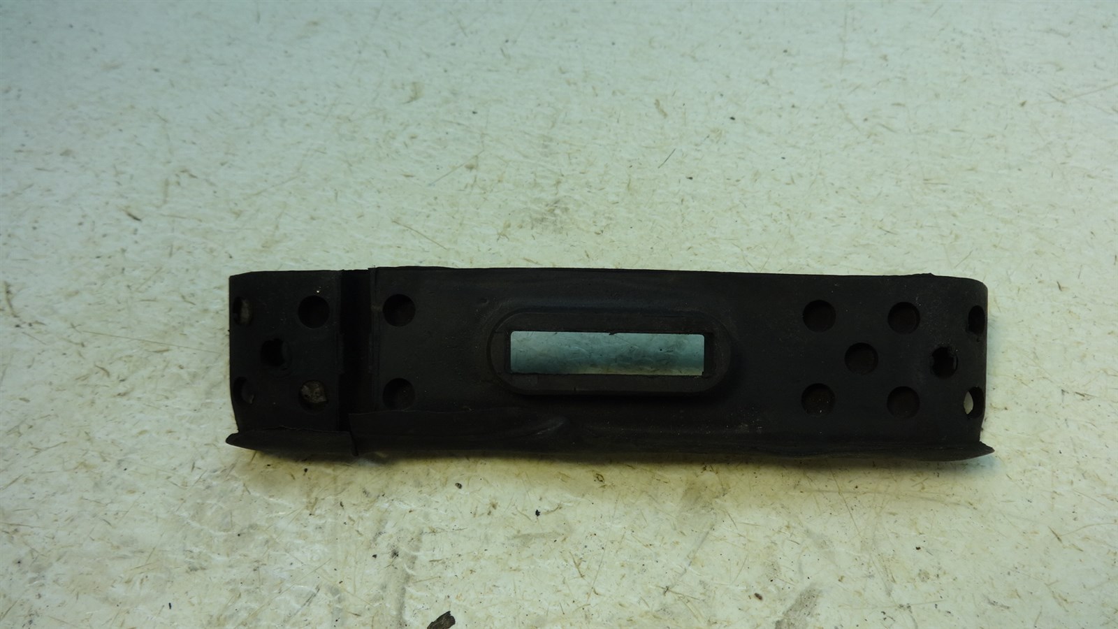 1981 Yamaha XJ550 Maxim XJ 550 Y367. rubber tank mounting pads eBay