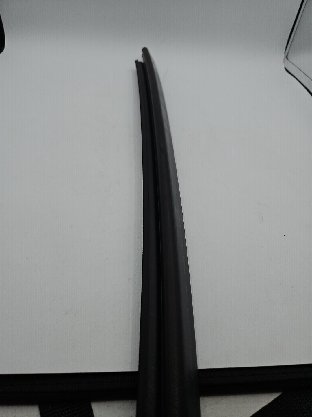 06-12 Bentley Continental Flying Spur Rear Right Door Seal 3W5839472B