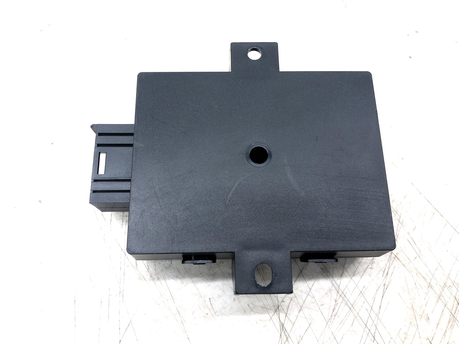 ASTON MARTIN RAPIDE HEADPHONE OUTPUT MODULE AD43-19A164-BB OEM
