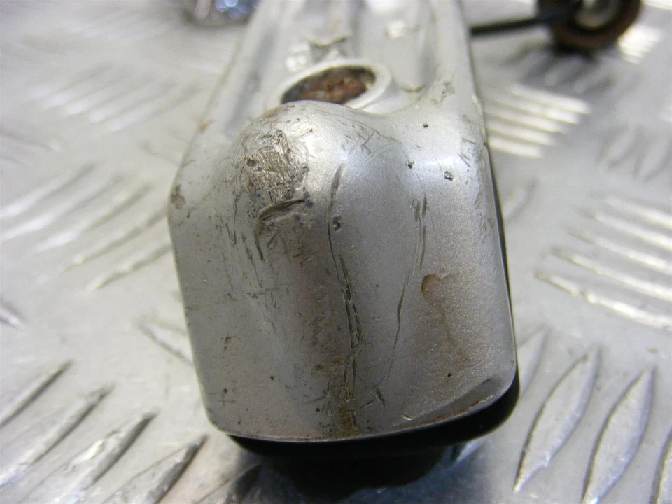 Suzuki VX 800 Footrest with Hanger Front Right 1990 to 1997 VX800 A782 Foto 4 de 4