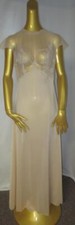 Vanity Fair Lace Applique Bodice Vtg Nude Full Length Nightgown Romantic Size 36