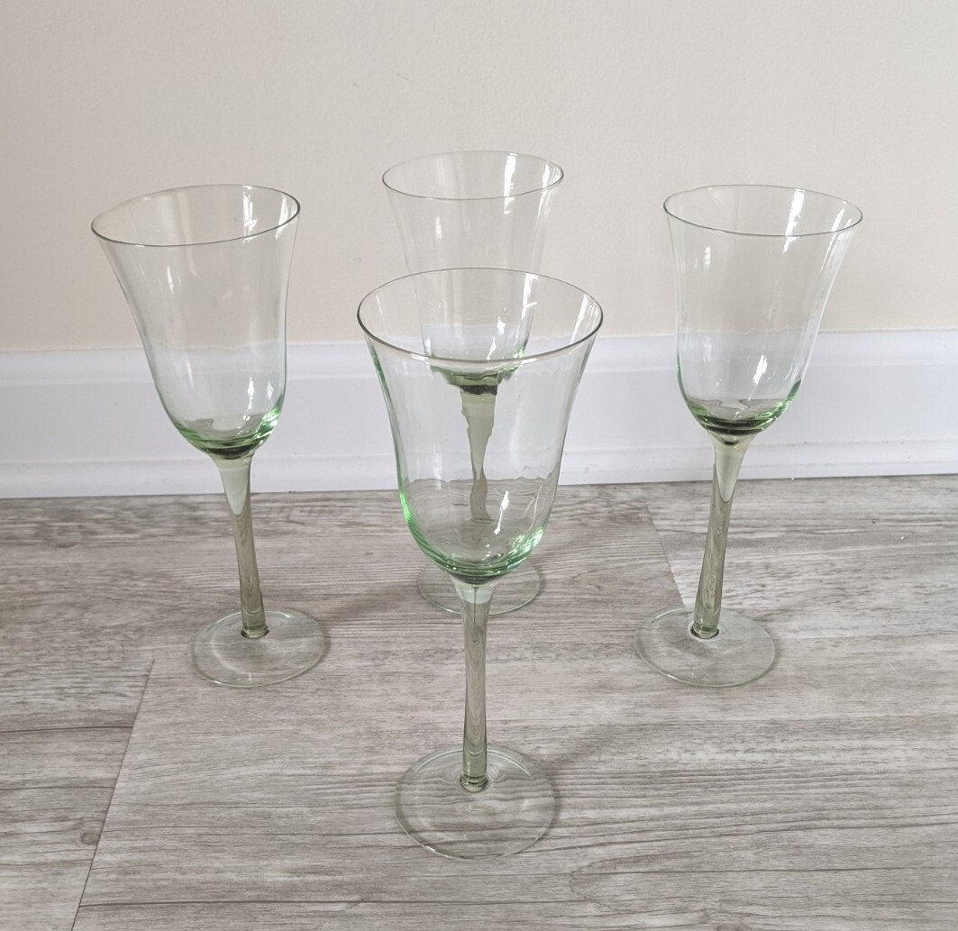 Lot De 5 Verres à Pied Vintage – Verre Clair – Vin, Champagne, Cordial, Martini – Occasion