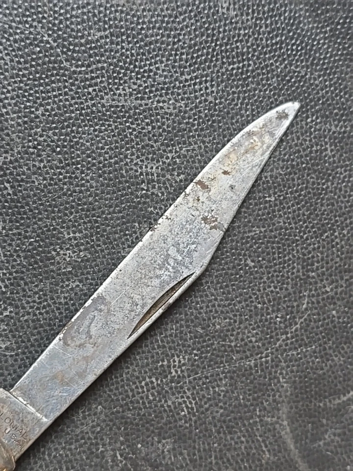 Navaja de Bolsillo Plegable Vintage Colonial Prov EE. UU. Barra Transversal Cola de Pescado Hoja Única Foto 3 de 4