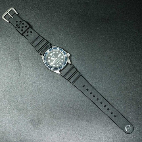 Vintage1983 SEIKO Diver Quartz 150m 6458-6000 New Band Black Dial Navy MEN Watch - Picture 9 of 19