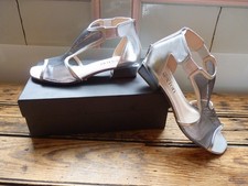 BOXED UNWORN- SILVER EVENING SHOES- SACHELLE COUTURE BY NICOLA SEXTON SIZE 5 UK