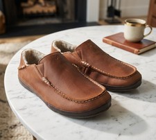 OluKai Moloa Men s Nubuck Slipper Loafers Shoes Size 13 140 Toffee / Dark Wood