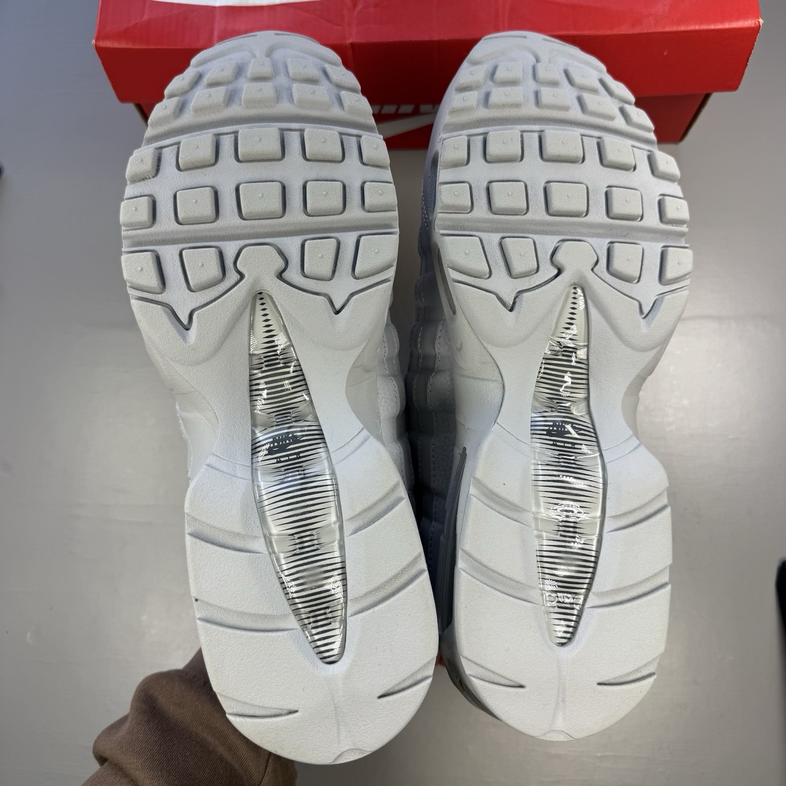 Size 11 - Nike Air Max 95 OG Big Bubble Wolf Grey Anthracite Trainers HM8755-002 image 3
