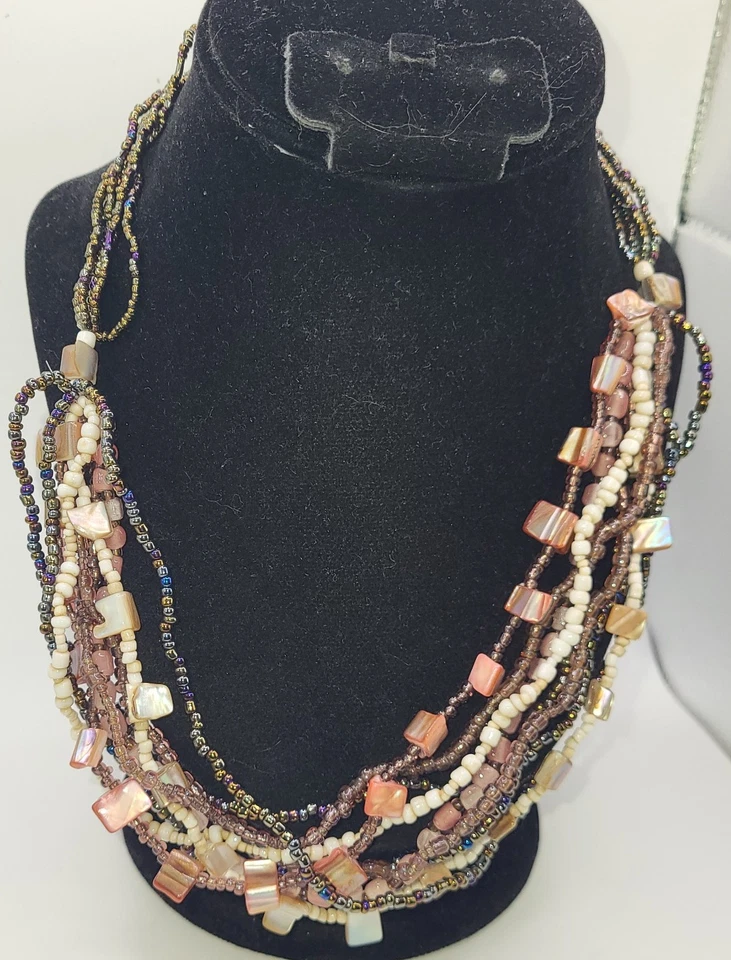 Beautiful Multilayer Rose Quartz Shell Earth Tone Necklace 21in - Image 3 of 4