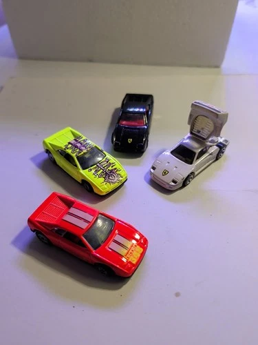 Vintage 1990 Hot Wheels Ferrari 348 Neon Yellow  Red Black $ 88 White Set - RARE