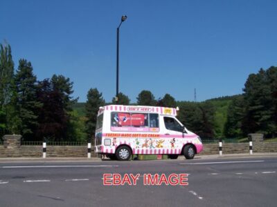 PHOTO  VIN'S ICES OUTSIDE OUGHTIBRIDGE PARK 2012