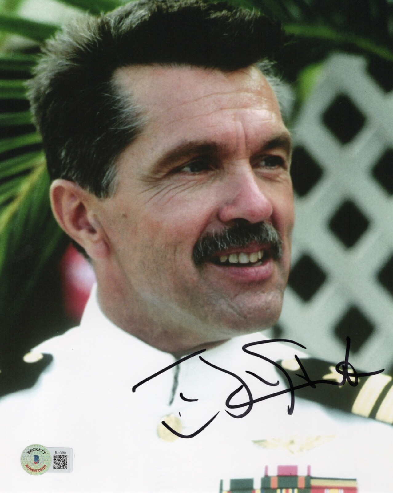 Tom Skerritt Autographed Signed VIPER TOP GUN 8x10 Photo Beckett BAS 