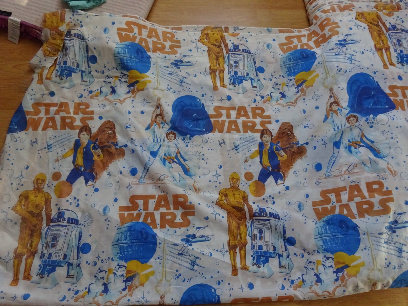 Tissu Star Wars 1970 grand coupon de 5m pour décoration de chambre geek et rideaux