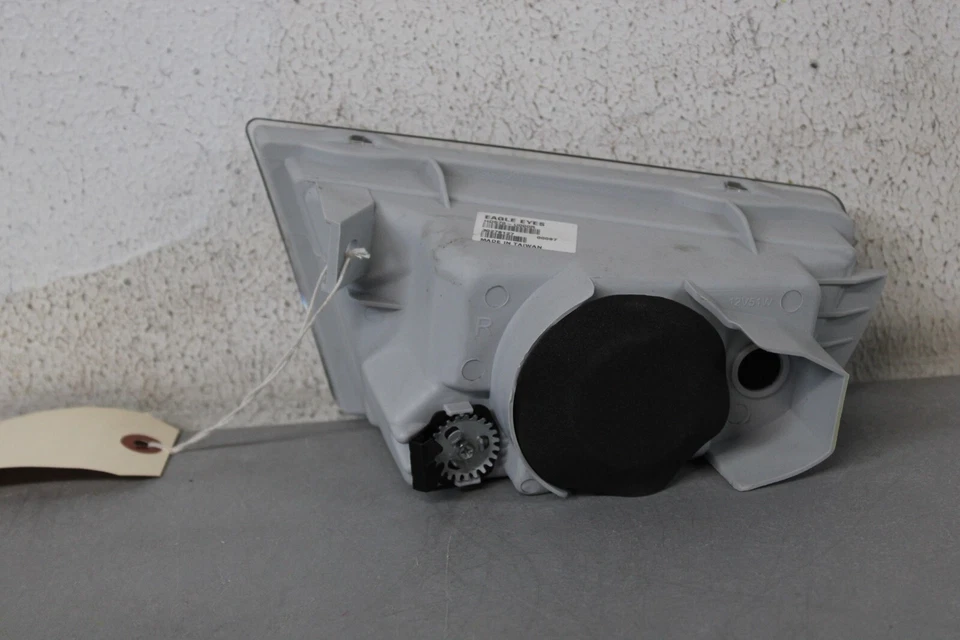 2001 2002 2003 ACURA MDX RIGHT SIDE FOG LIGHT - Image 4 of 4