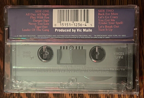CASSETTE~ GIRLSCHOOL~ 1986~ NIGHTMARE AT MAPLE CROSS~ GWR - Picture 3 of 7