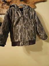 Carhartt boy's canvas insulated jacket Mossy Oak camouflage pattern small 4T D1