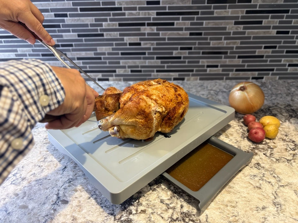 Karving King Meal Prep System Cutting Board w drip tray and spikes to hold meat - Image 2 of 4