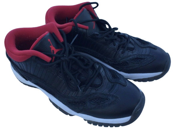 Jordan Retro XI 11 Low Black Varsity 
