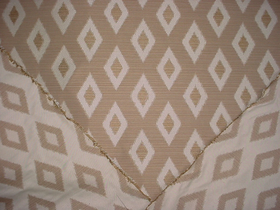 Tecido de estofamento 1-1/2Y Kravet Exotic Travels 32623 diamante reversível Ikat - Imagem 3 de 3