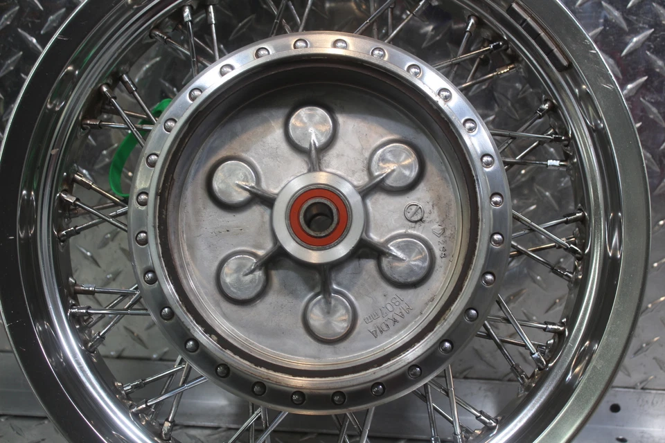 2007 SUZUKI BOULEVARD S50 RODA TRASEIRA ARO 65311-38A02 - Imagem 2 de 4