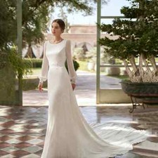 Elegant White Wedding Dresses Long Sleeves Beach Lace Back Out Bridal Gowns