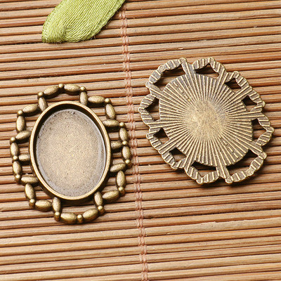 Basi per cammeo e cabochon ovali da 25mm