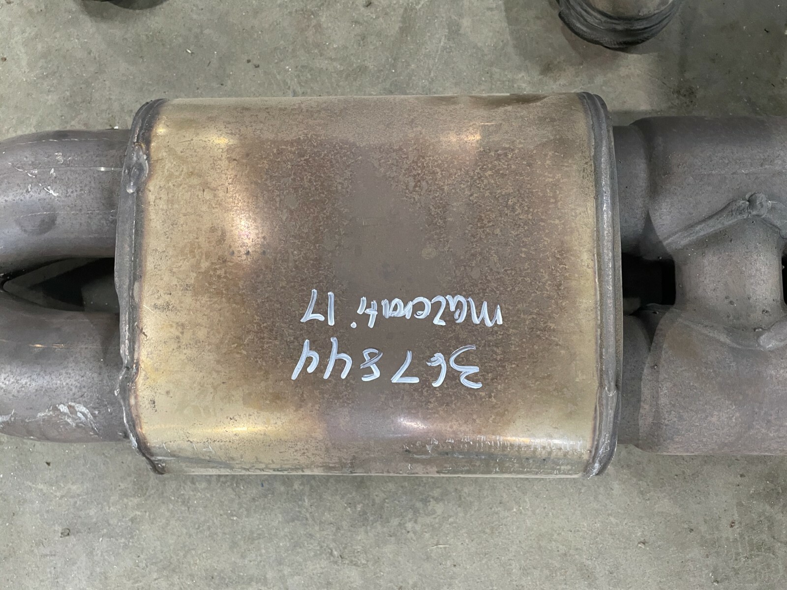 2017 MASERATI LEVANTE MIDDLE  EHAUST  OEM