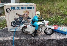 BANDAI Japanese Tin Litho Batt Op 1960s POLICE MOTORCYCLE with BOX 4297