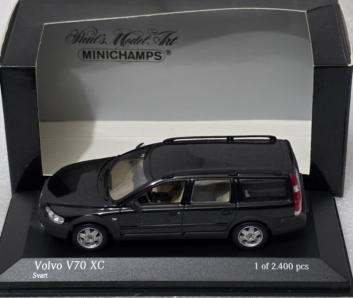 ボルボ V70 1/43 スケールモデル ミニチャンプス Amazon