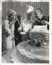 1980 Press Photo Mayor Byrne Celebrates 46th Birthday - RSM11777
