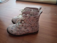 Pre Owned Cat Jack Girls Floral Boot