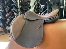 Ideal French Debut Jump saddle
