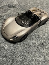 MINICHAMPS 1/18 Porsche 918 Spyder Dealer Model #QY12MF