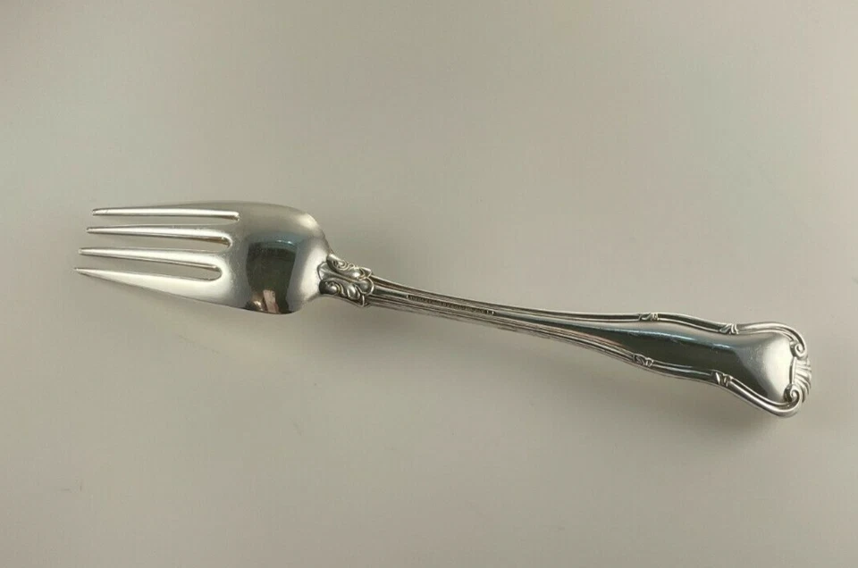Garfo de jantar esterlina Tiffany Provence - 7 1/4" - Sem monograma - Imagem 2 de 3