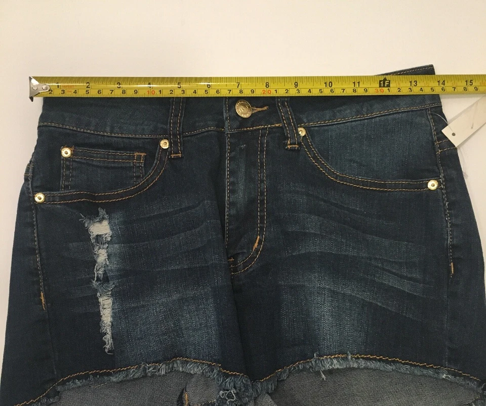 Nicki Minaj Mid Rise Denim Shorts Frayed Cut Off Size 5/6 New - Image 4 of 4