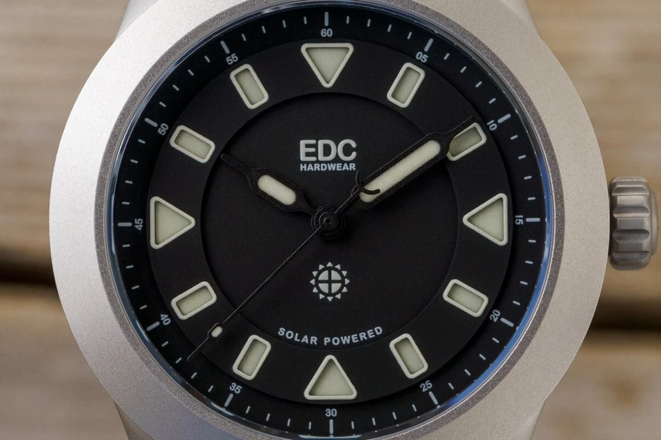 EDC Hardwear EDC2-A Tactical- Solar Watch - 100 Meters - Sapphire - Image 3 of 4