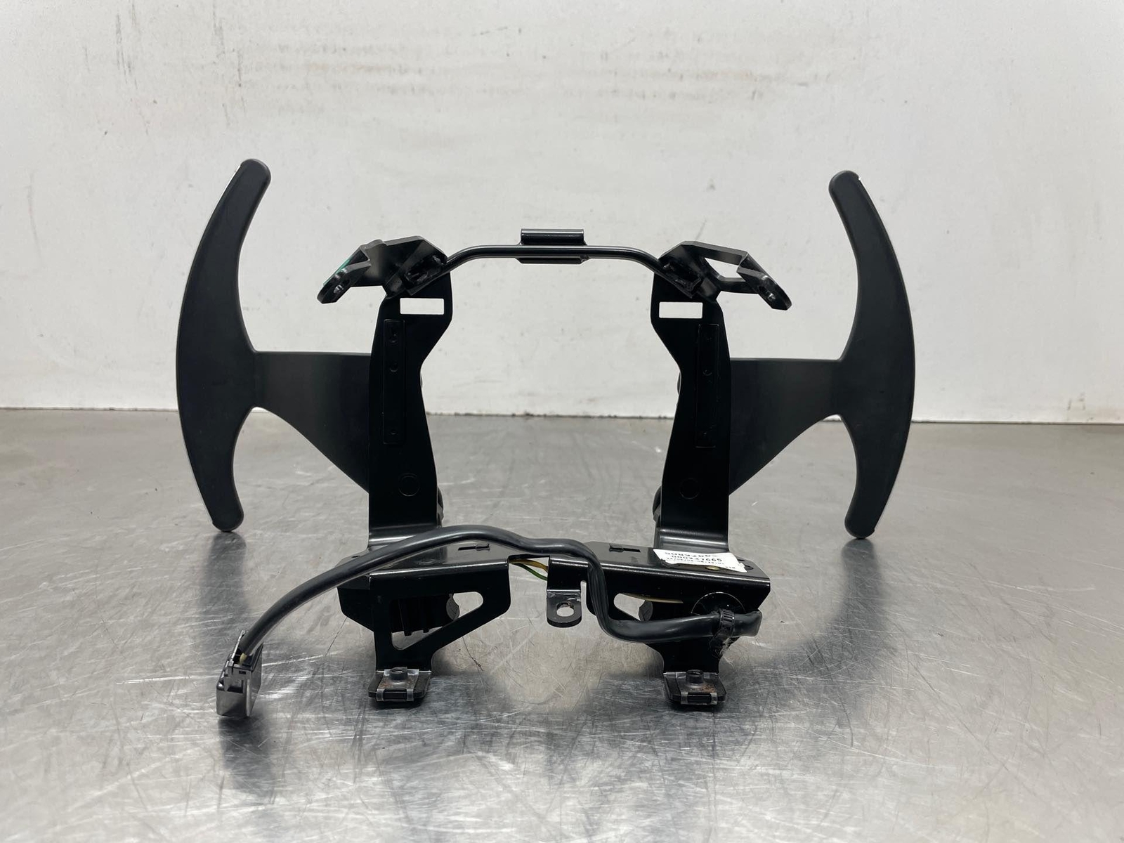 2010 Maserati GranTurismo OEM Steering Wheel Paddle Shifter Assembly Black