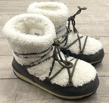 Stivali in shearling colorblock Yves Salomon x Moon Boot color oliva nuovi taglia:37 (US 6)
