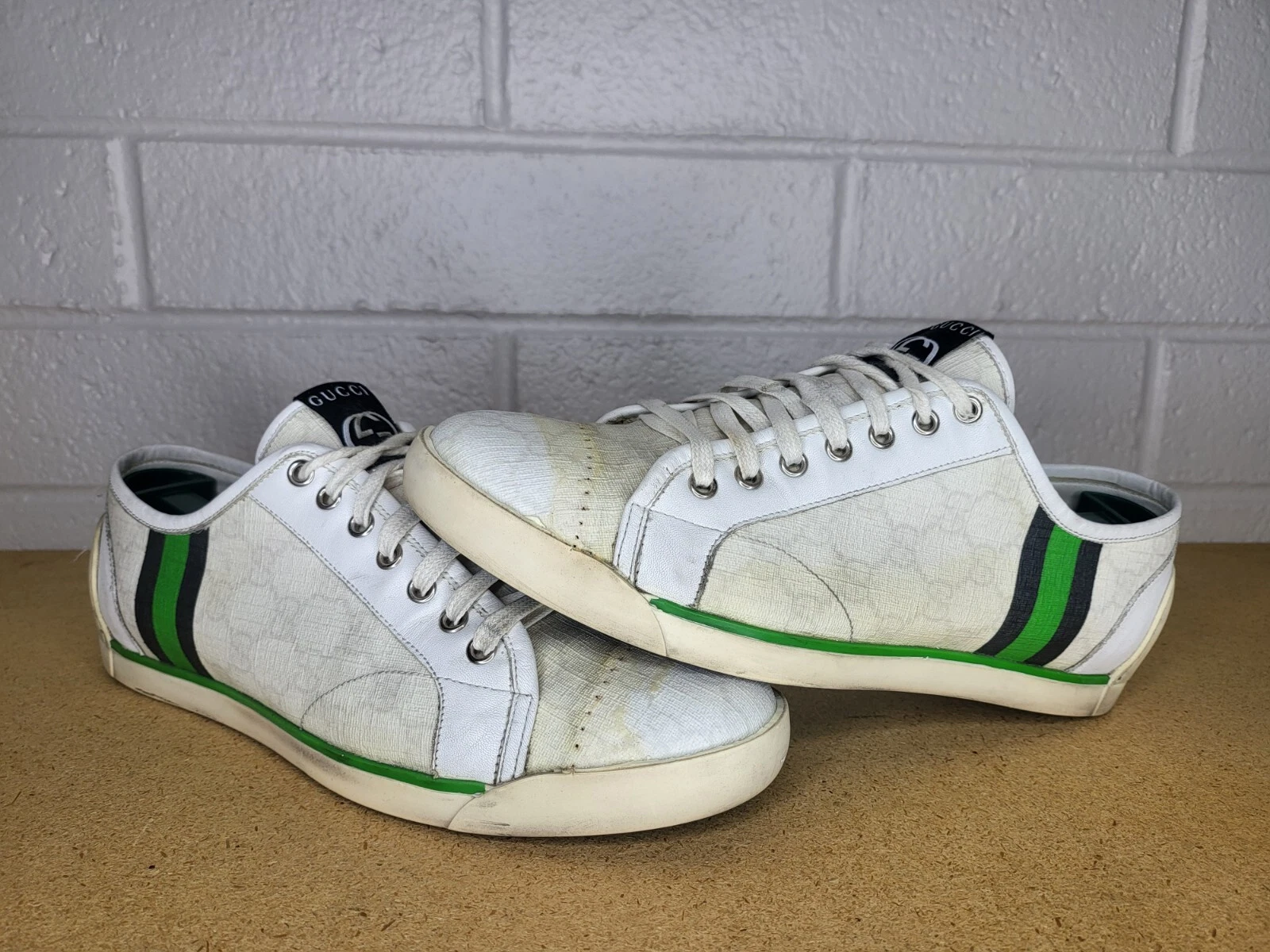 Baskets Gucci 191397 monogramme Gucci taille 8,5 à lire !